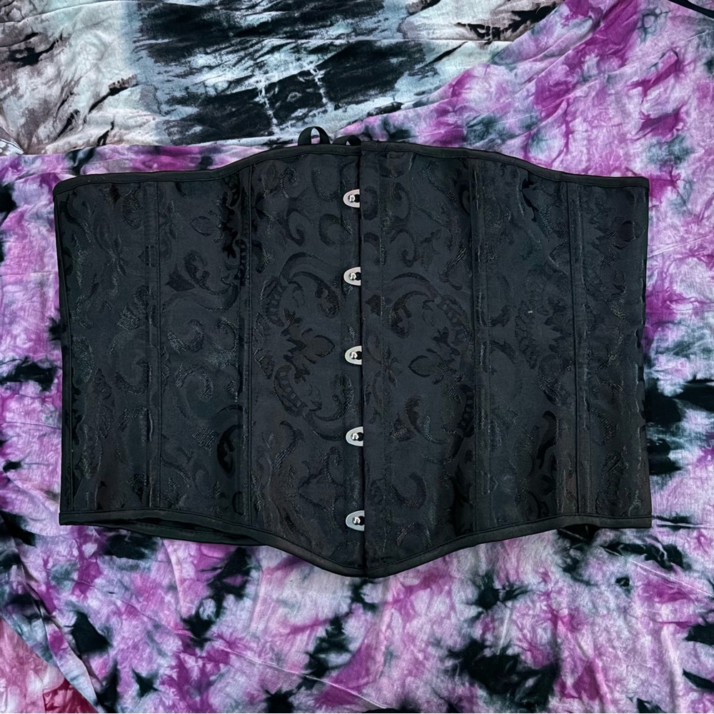 Black Halloween corset size L brand unknown